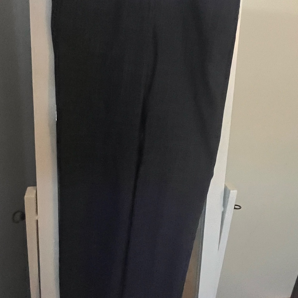 Ann Taylor 00P straight work attire Dress Pants. Navy blue with thin white lines